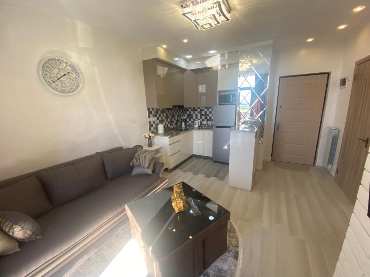 Jasmine Apartment In New Bulvar Batumi Exterior foto