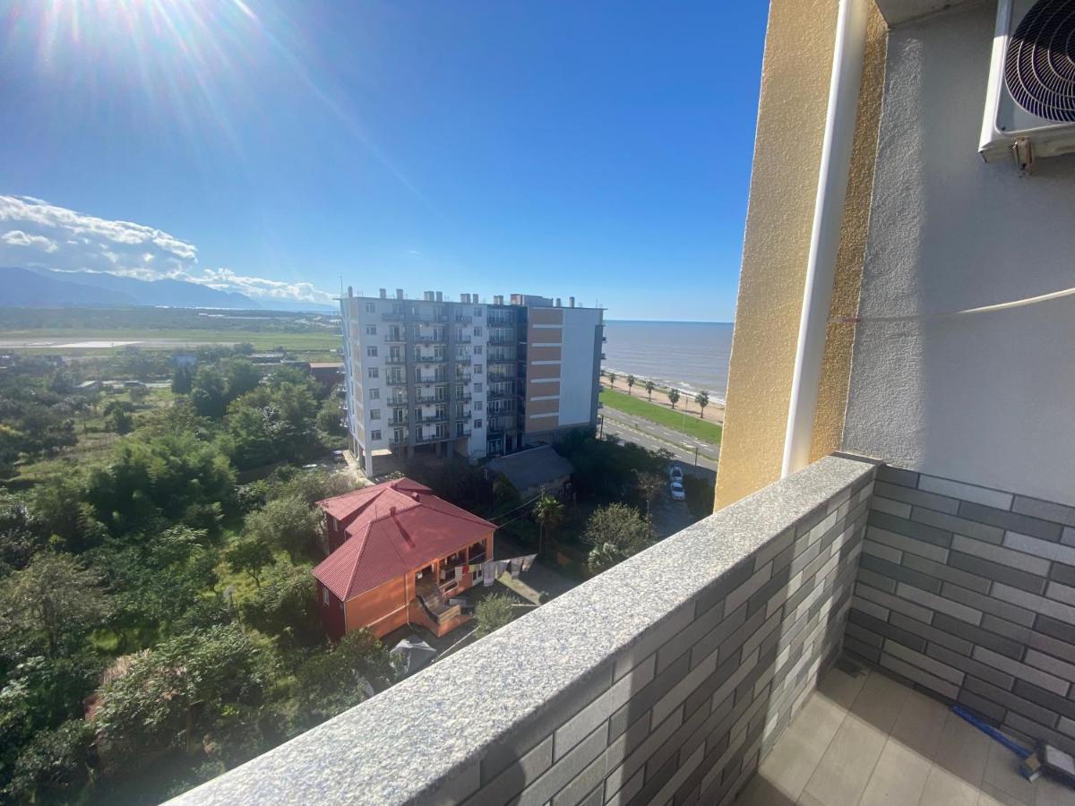 Jasmine Apartment In New Bulvar Batumi Exterior foto