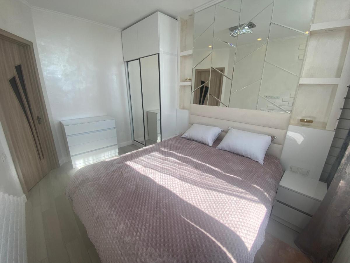 Jasmine Apartment In New Bulvar Batumi Exterior foto